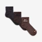 NikeSKIMS Dri-FIT Quarter Sock (3 Pairs). Nike.com